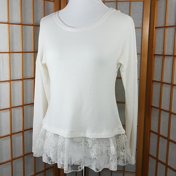 Maison Jules Tops - Maison Jules lace trim thermal long sleeve top